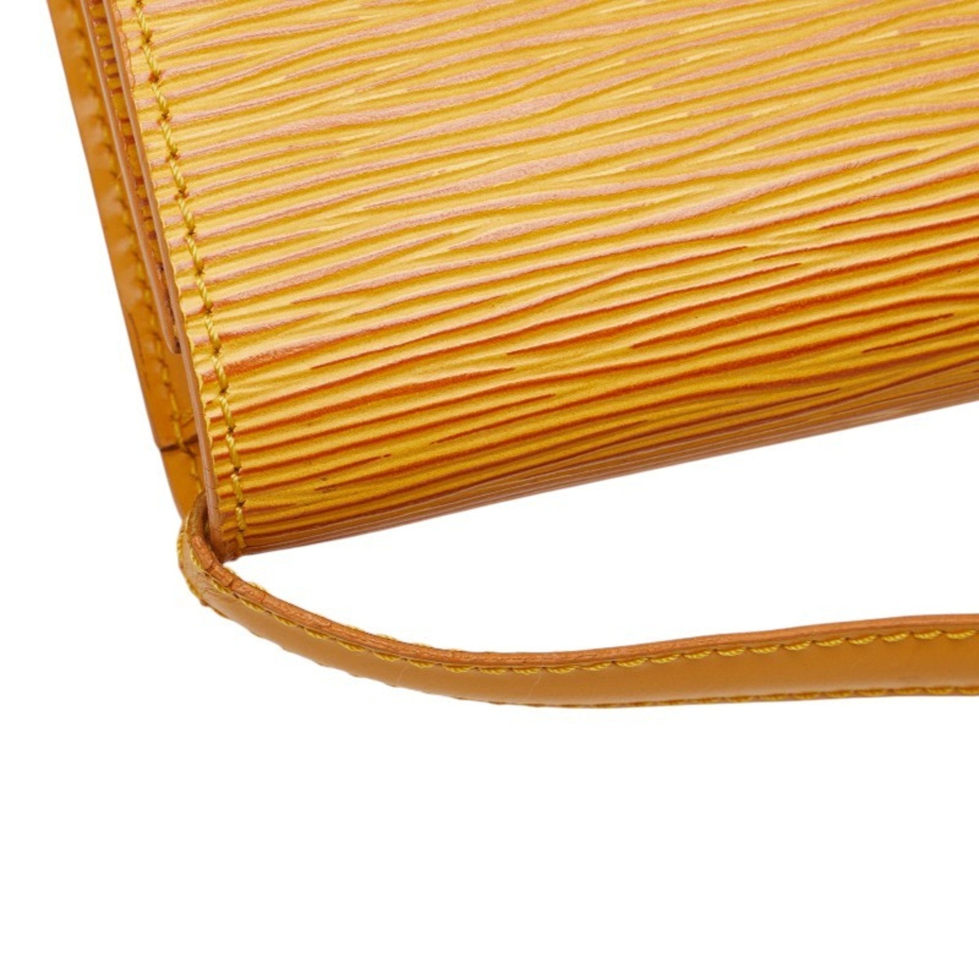 Louis Vuitton Yellow Leather Shoulder Bag (Pre-Owned)