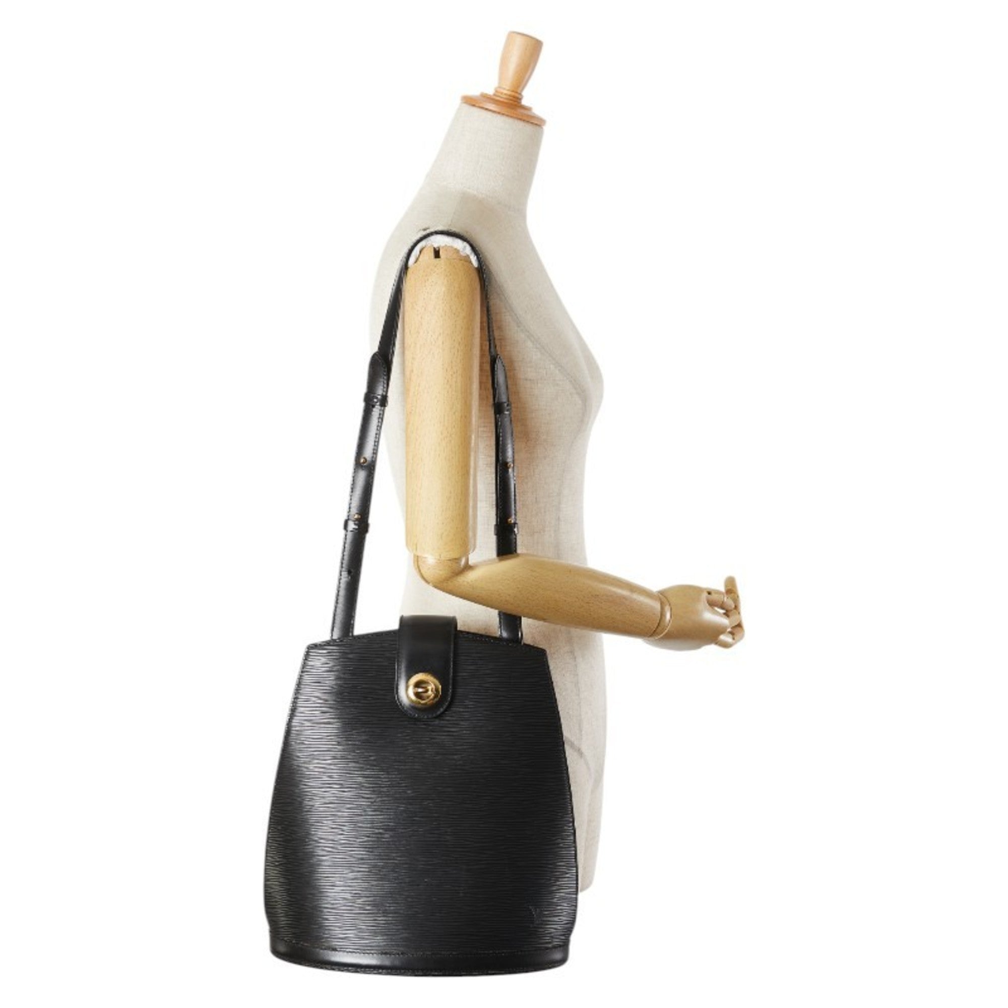 Louis Vuitton Epi Black Noir Leather Shoulder Bag (Pre-Owned)