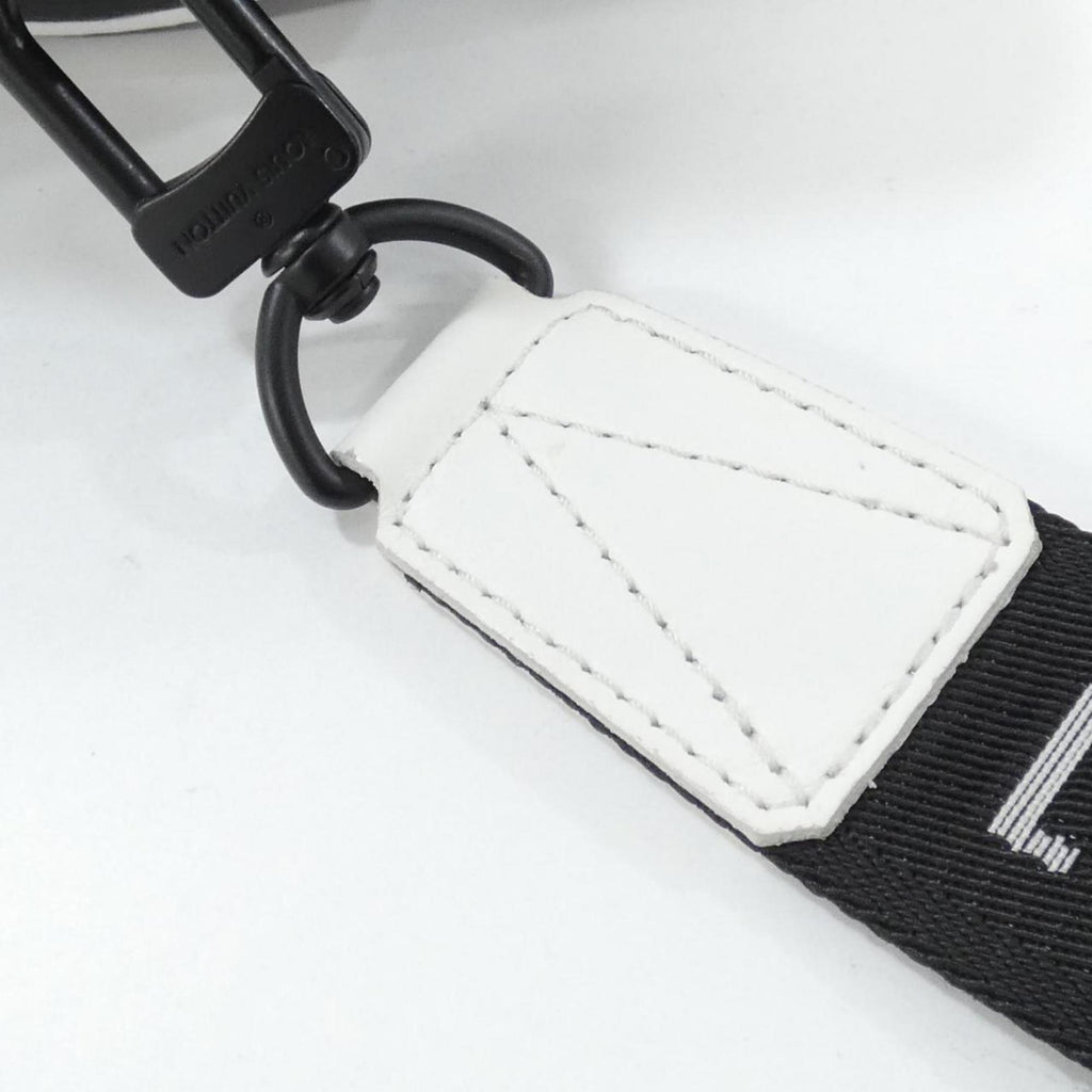 Louis Vuitton Black Leather Shoulder Bag (Pre-Owned)