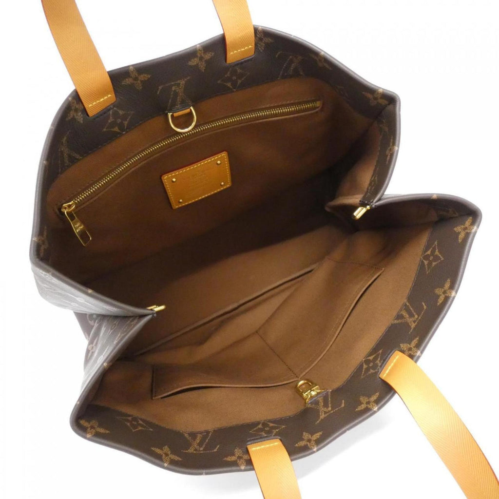 Louis Vuitton Marron Leather Handbag (Pre-Owned)