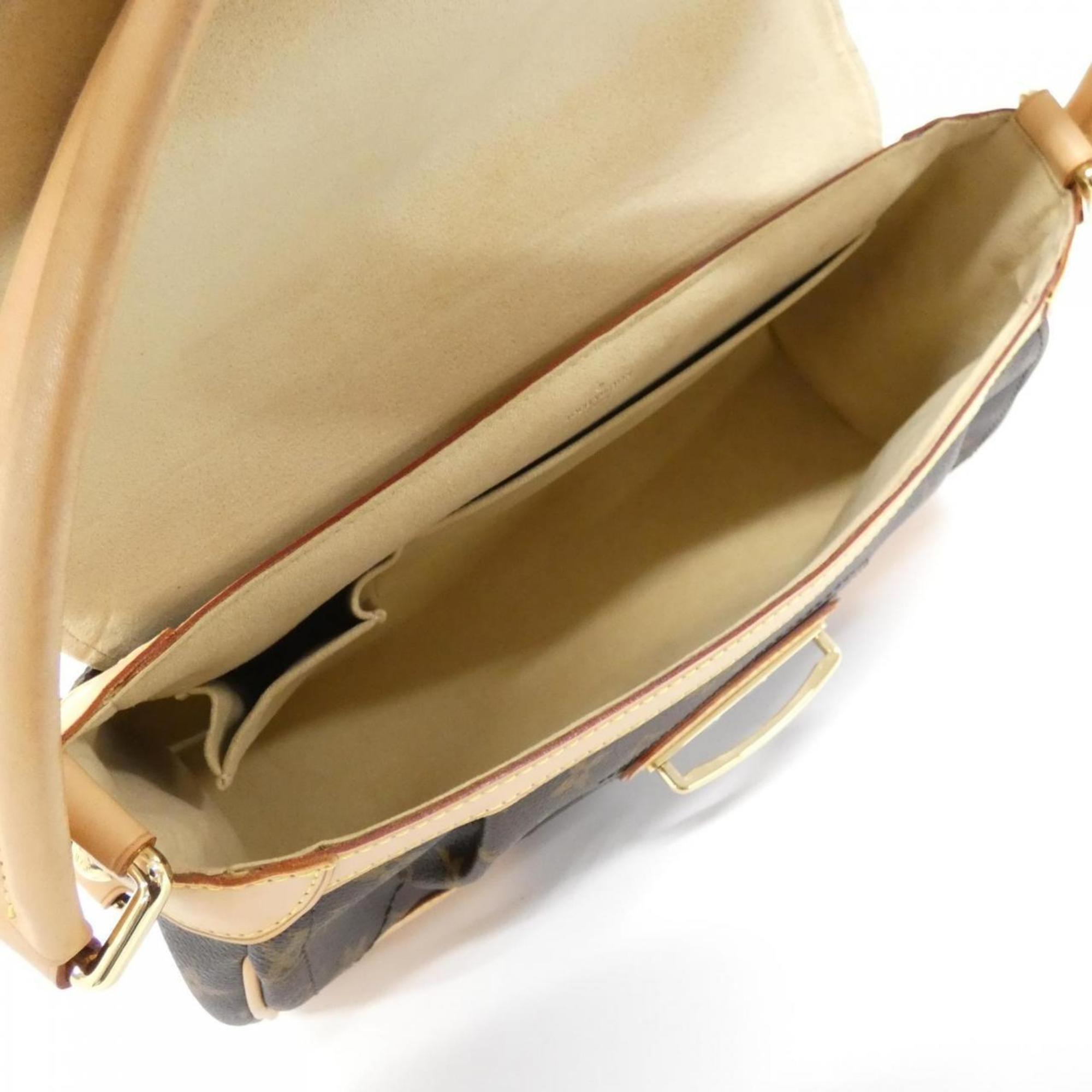 Louis Vuitton Marron Coated Canvas Shoulder Bag (Pre-Owned)
