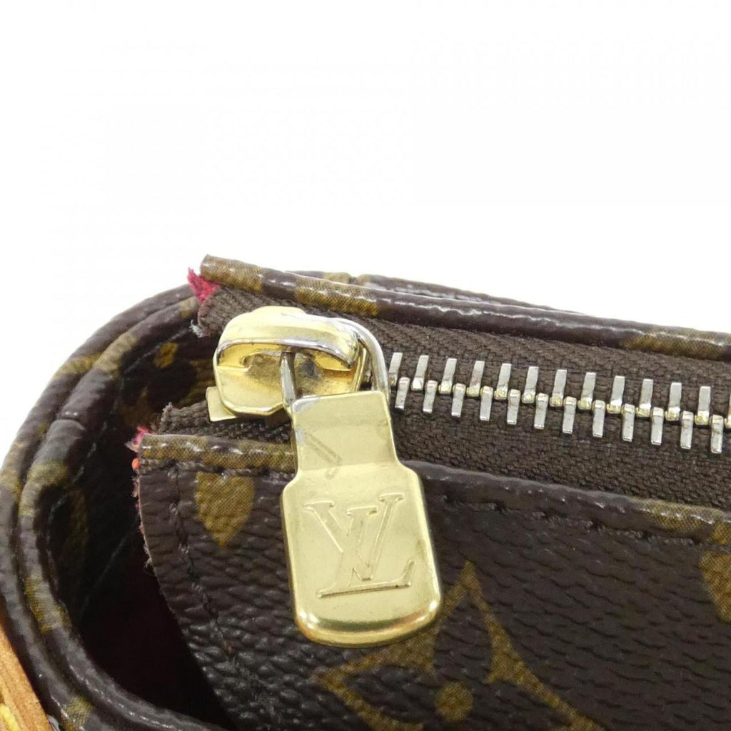 Louis Vuitton Brown Coated Canvas Shoulder Bag (Pre-Owned)