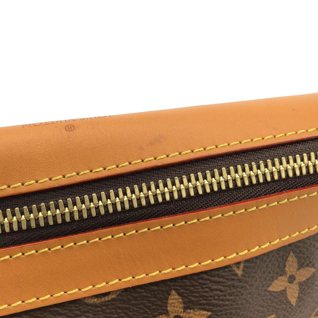 Louis Vuitton Marron Coated Canvas Shoulder Bag (Pre-Owned)