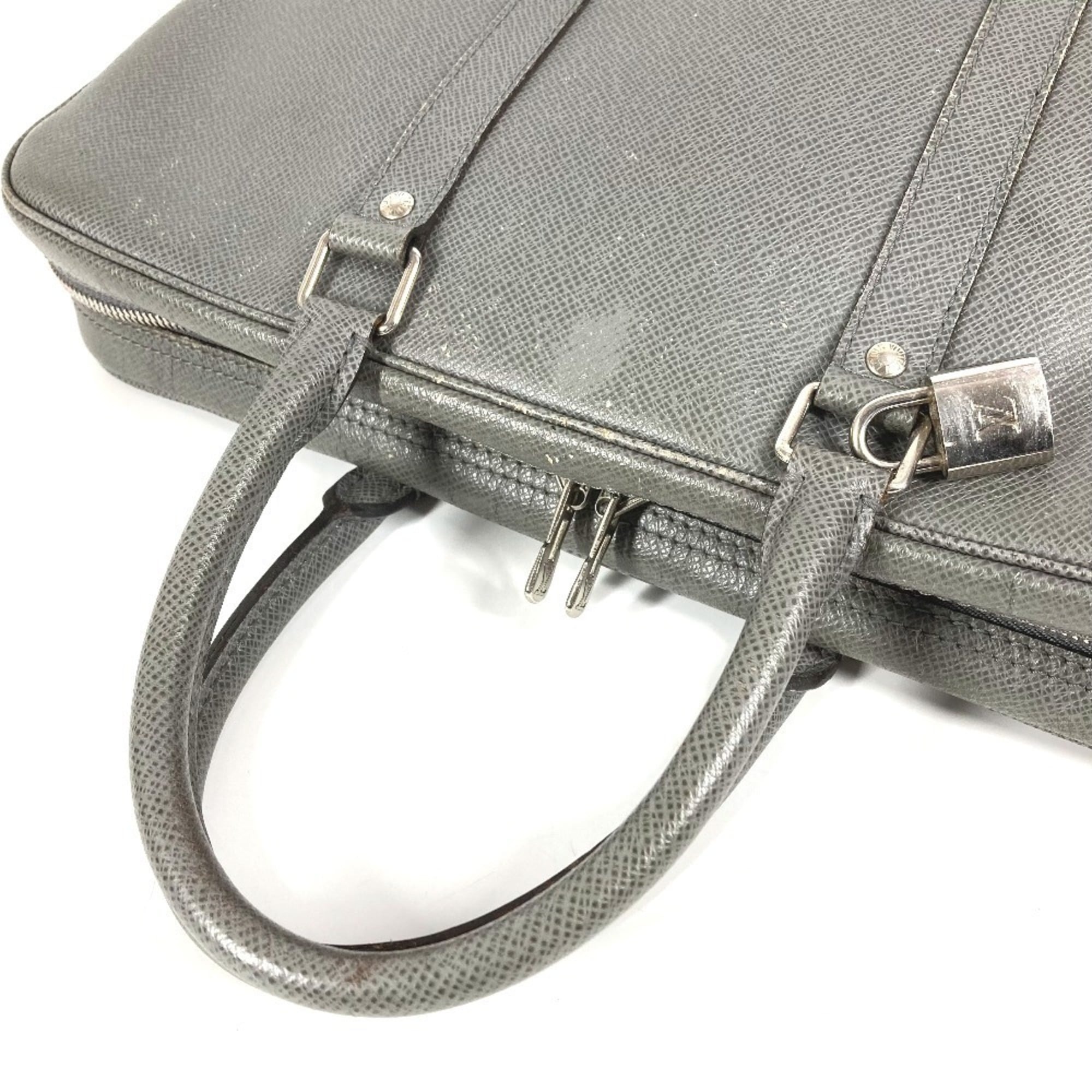 Louis Vuitton Galle Glacier Gray Taiga Leather Handbag Tote Bag (Pre-Owned)