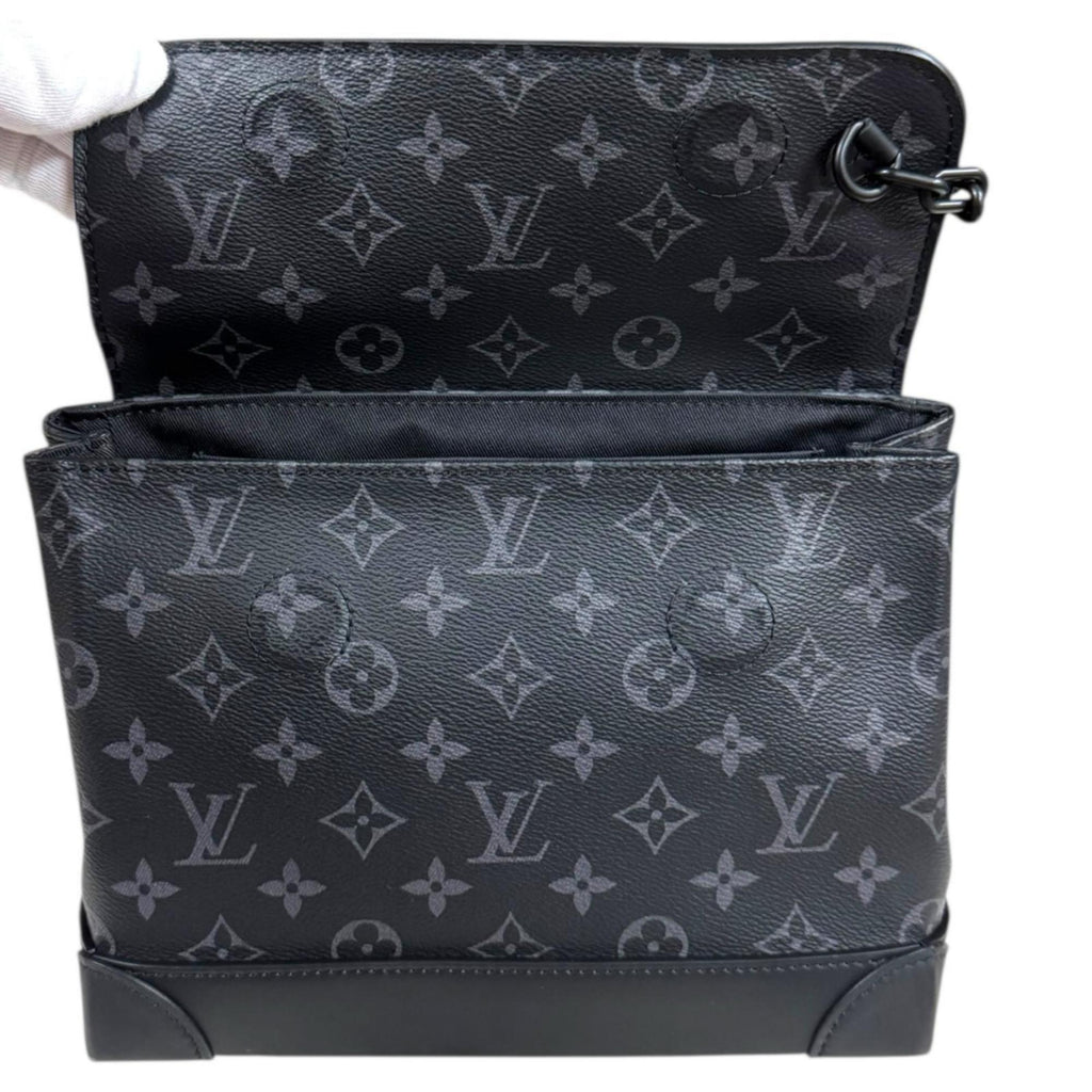 Louis Vuitton Monogram Eclipse Black Monogram Eclipse Handbag (Pre-Owned)
