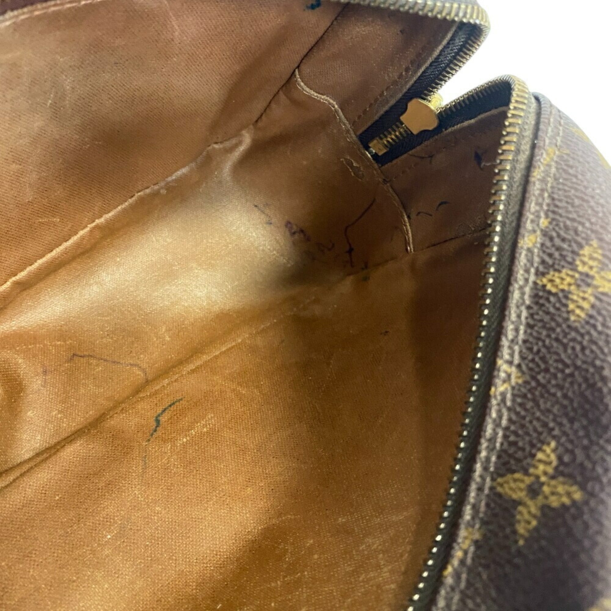 Louis Vuitton Brown Leather Clutch Bag Pouch (Pre-Owned)