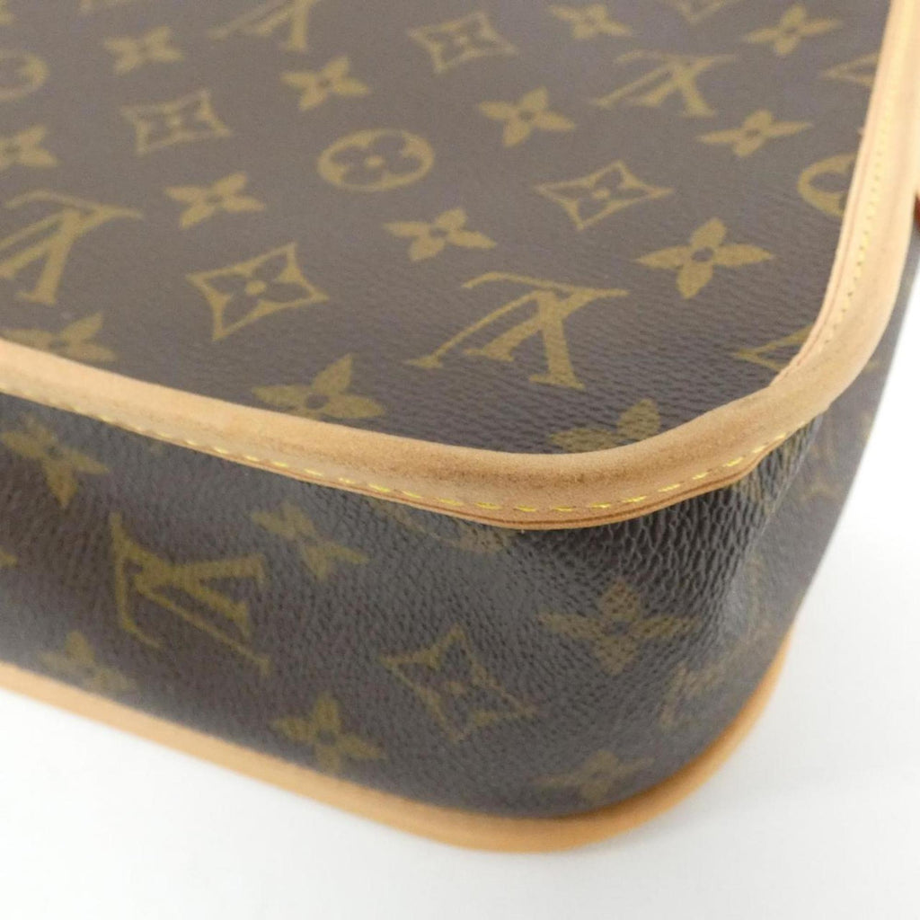 Louis Vuitton Marron Coated Canvas Shoulder Bag (Pre-Owned)
