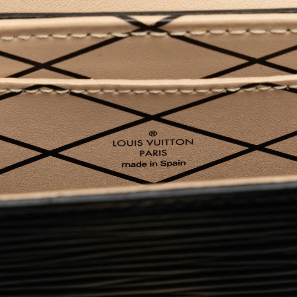 Louis Vuitton Black Noir Leather Shoulder Bag (Pre-Owned)