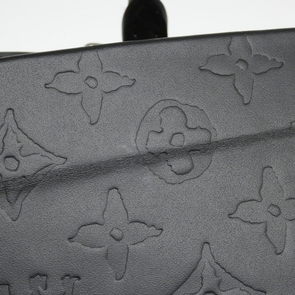 Louis Vuitton Black Leather Handbag (Pre-Owned)