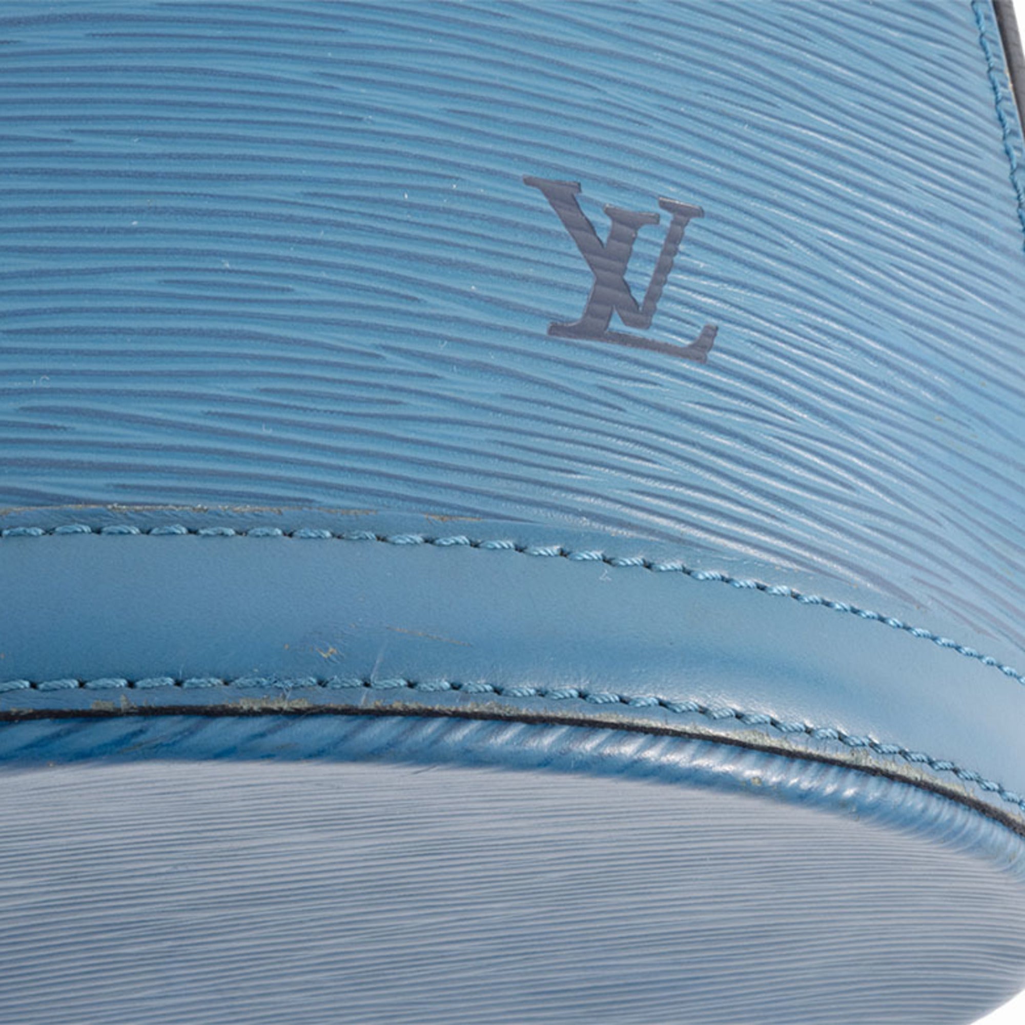 Louis Vuitton Epi Toledo Blue Epi Leather Shoulder Bag (Pre-Owned)