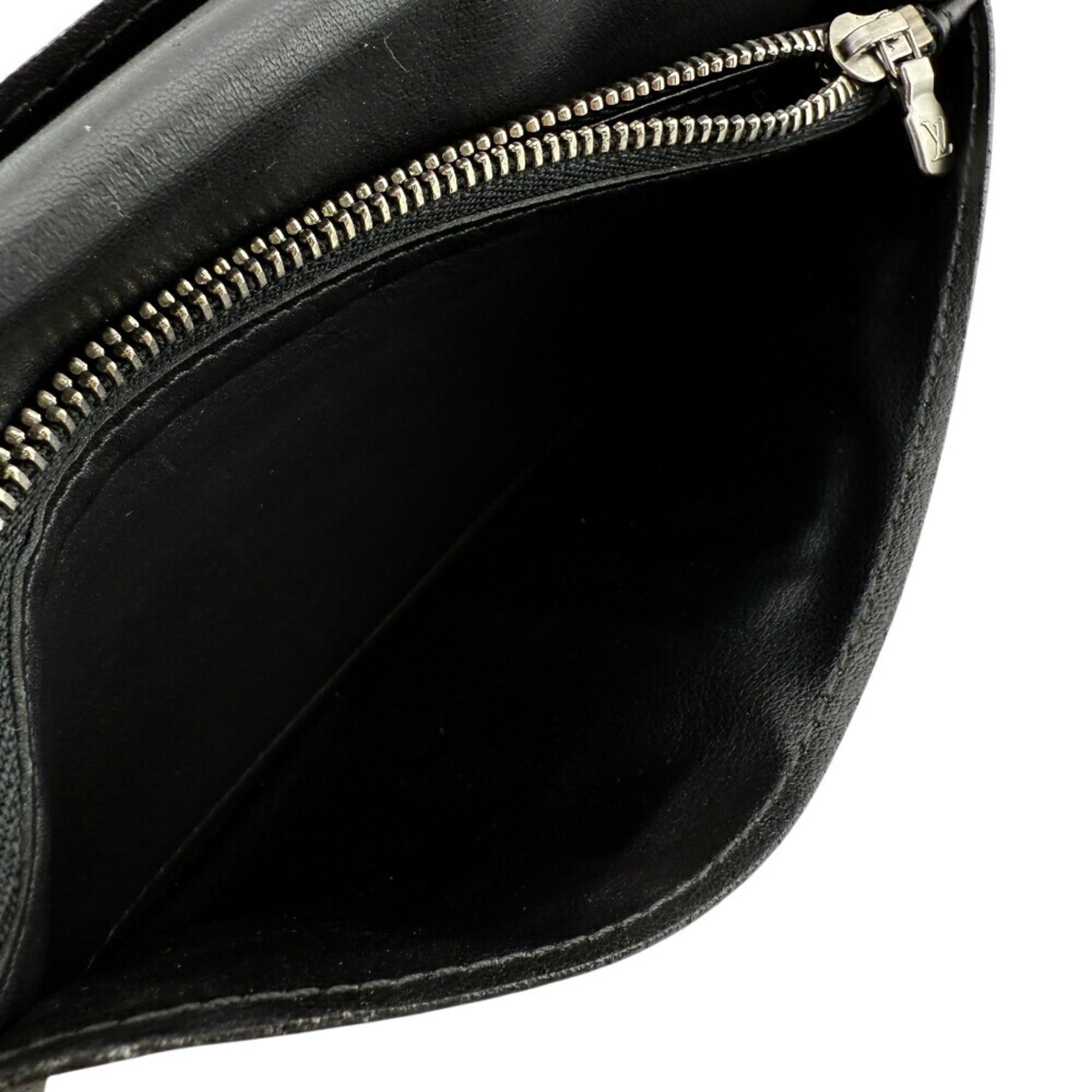 Louis Vuitton Black Leather (Pre-Owned)