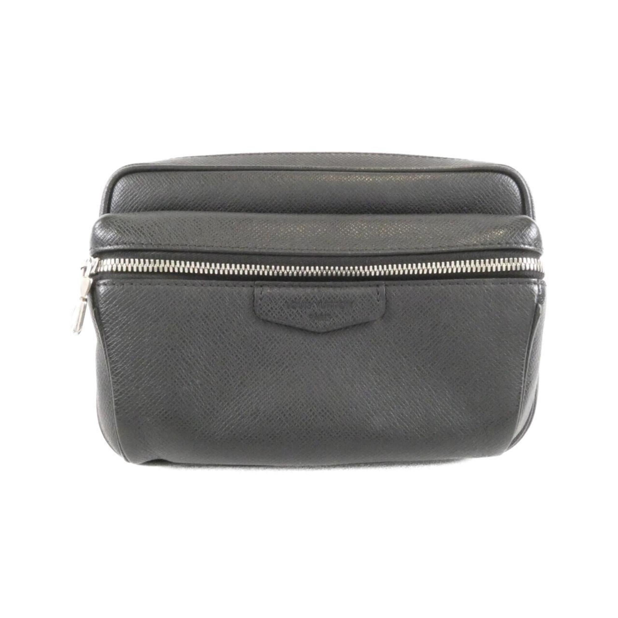 Louis Vuitton Taiga Black Taiga Leather Shoulder Bag (Pre-Owned)