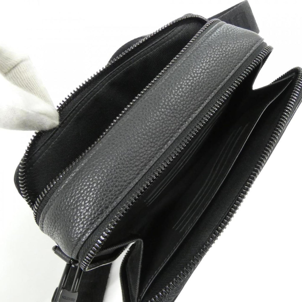 Louis Vuitton Black Leather Shoulder Bag (Pre-Owned)