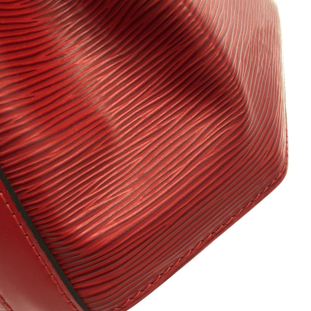 Louis Vuitton Red Color Leather Shoulder Bag (Pre-Owned)