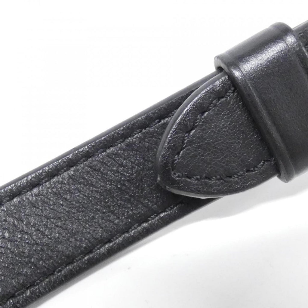 Louis Vuitton Black Leather Shoulder Bag (Pre-Owned)