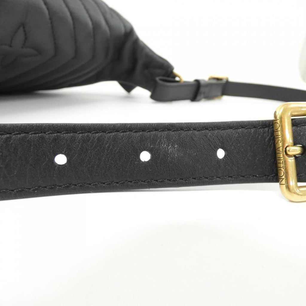 Louis Vuitton Black Leather Shoulder Bag (Pre-Owned)