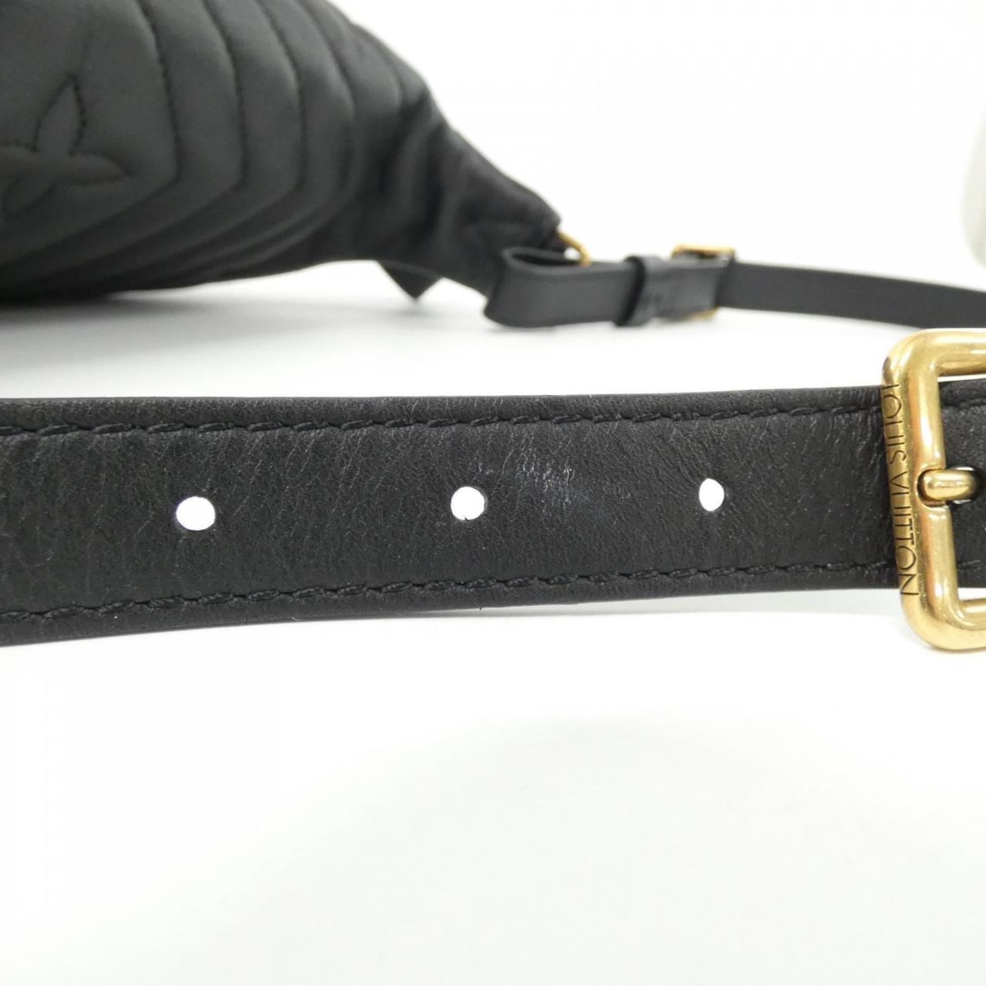 Louis Vuitton Black Leather Shoulder Bag (Pre-Owned)