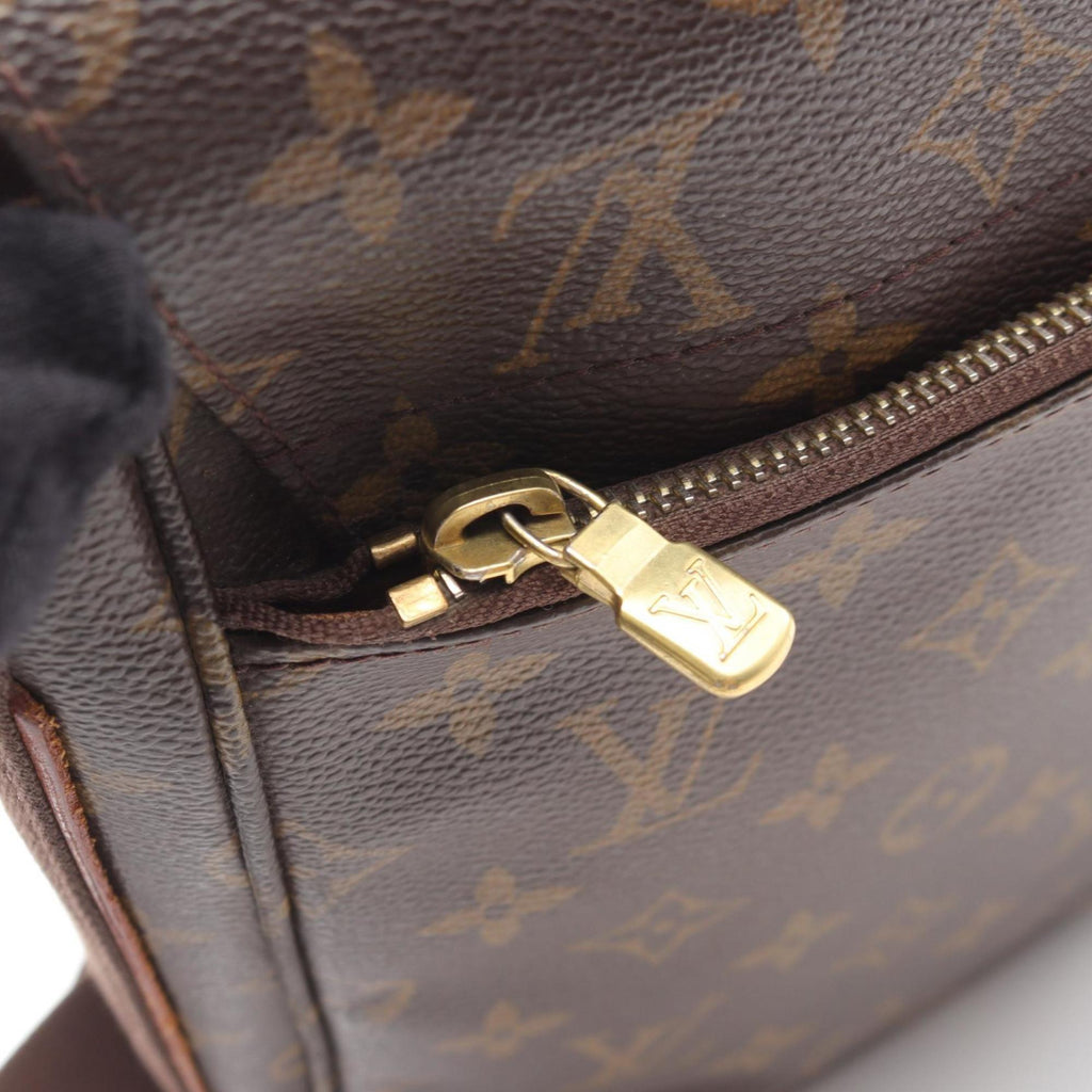 Louis Vuitton Brown Monogram Monogram Shoulder Bag (Pre-Owned)