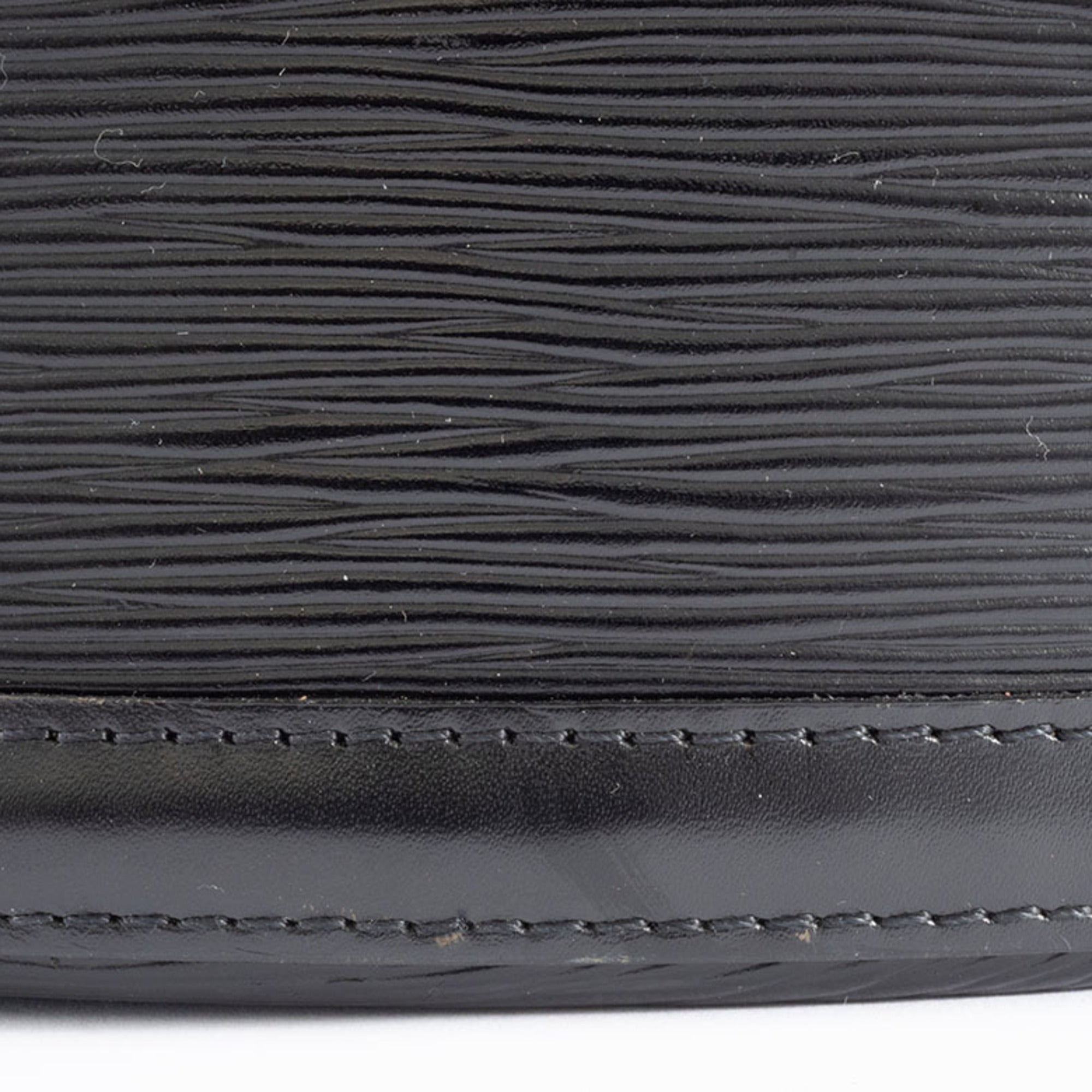 Louis Vuitton Epi Noir Epi Leather Shoulder Bag (Pre-Owned)