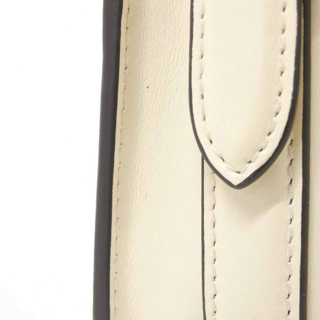 Louis Vuitton Cream Leather Shoulder Bag (Pre-Owned)