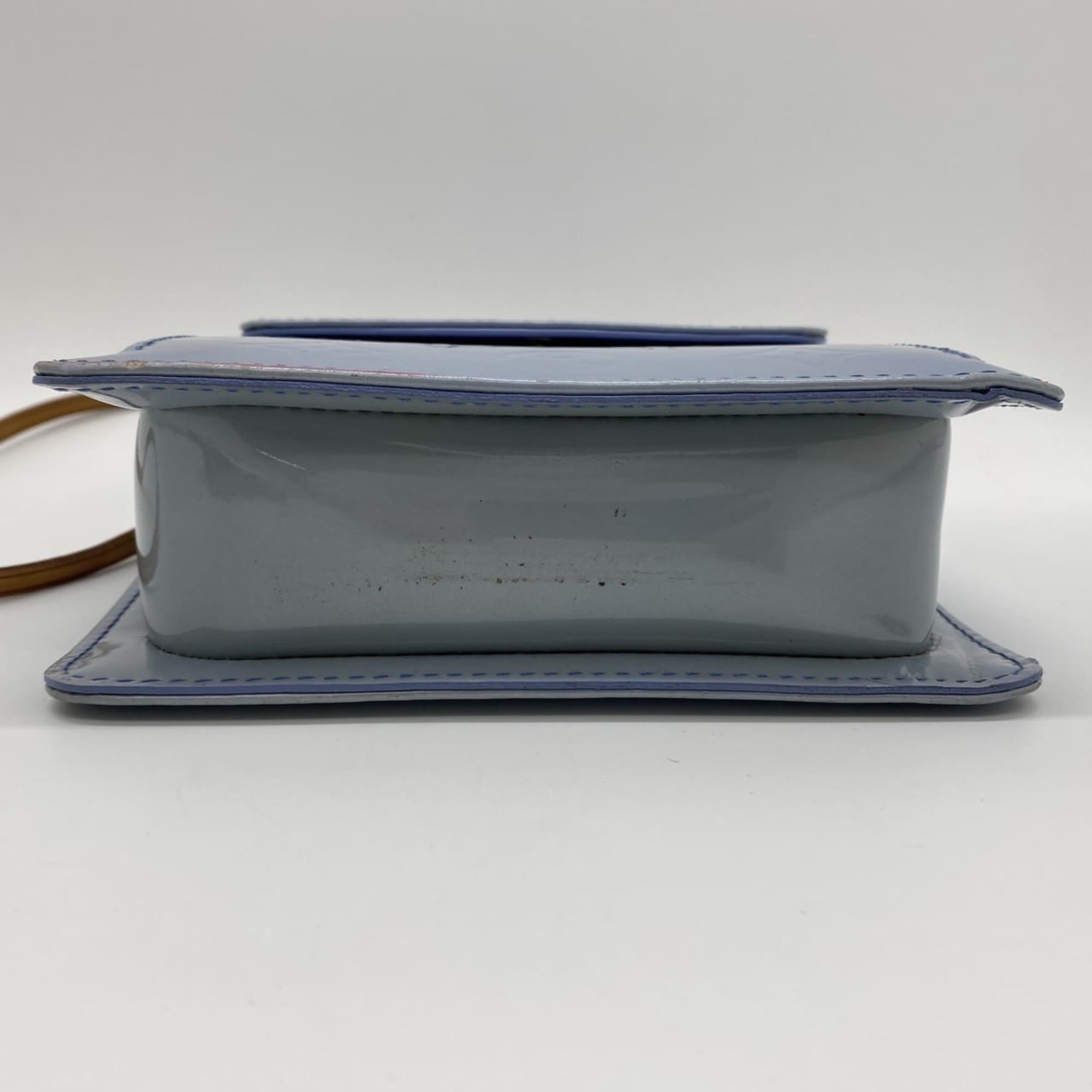 Louis Vuitton Blue Monogram Vernis Pochette Shoulder Bag (Pre-Owned)