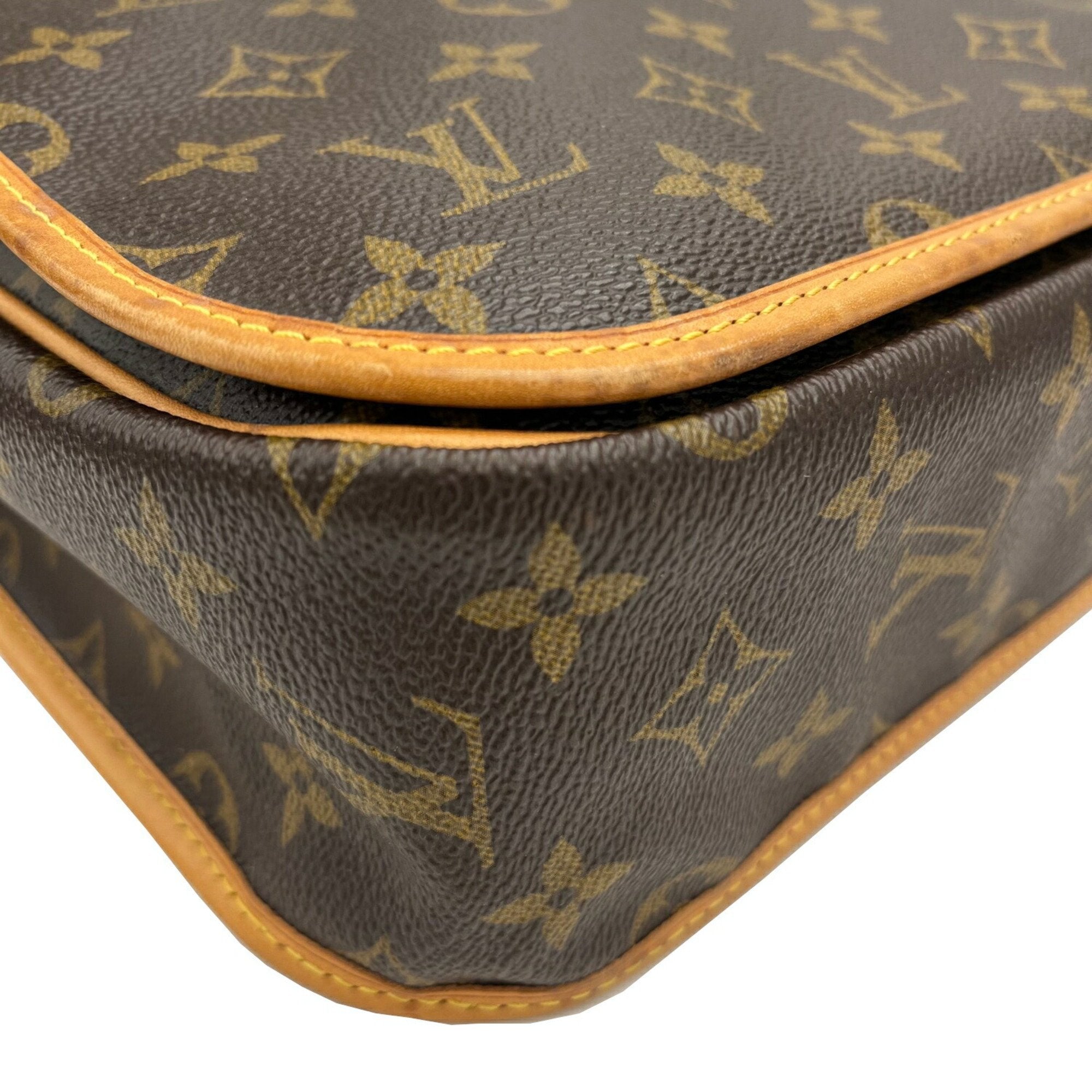 Louis Vuitton Brown Monogram Leather Shoulder Bag (Pre-Owned)