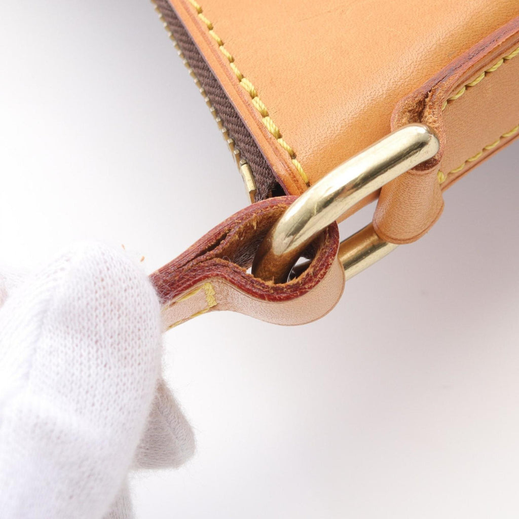 Louis Vuitton Brown Monogram Monogram Shoulder Bag (Pre-Owned)