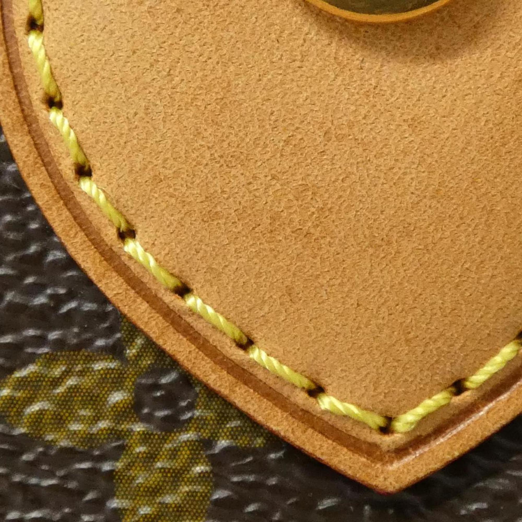 Louis Vuitton Marron Monogram Monogram Shoulder Bag (Pre-Owned)