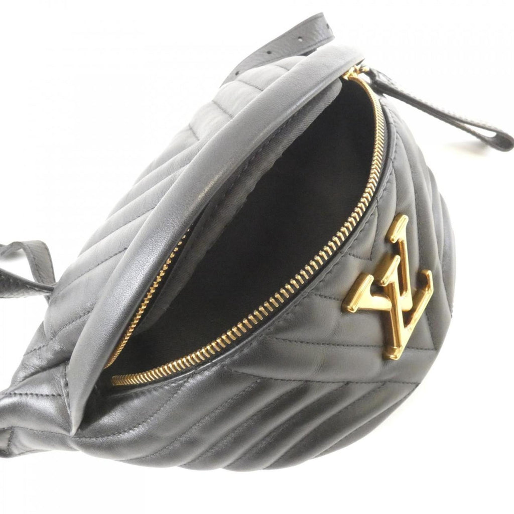 Louis Vuitton Black Leather Fanny Pack Shoulder Bag (Pre-Owned)