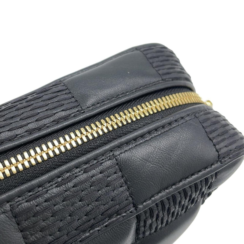Louis Vuitton Black Leather Shoulder Bag (Pre-Owned)