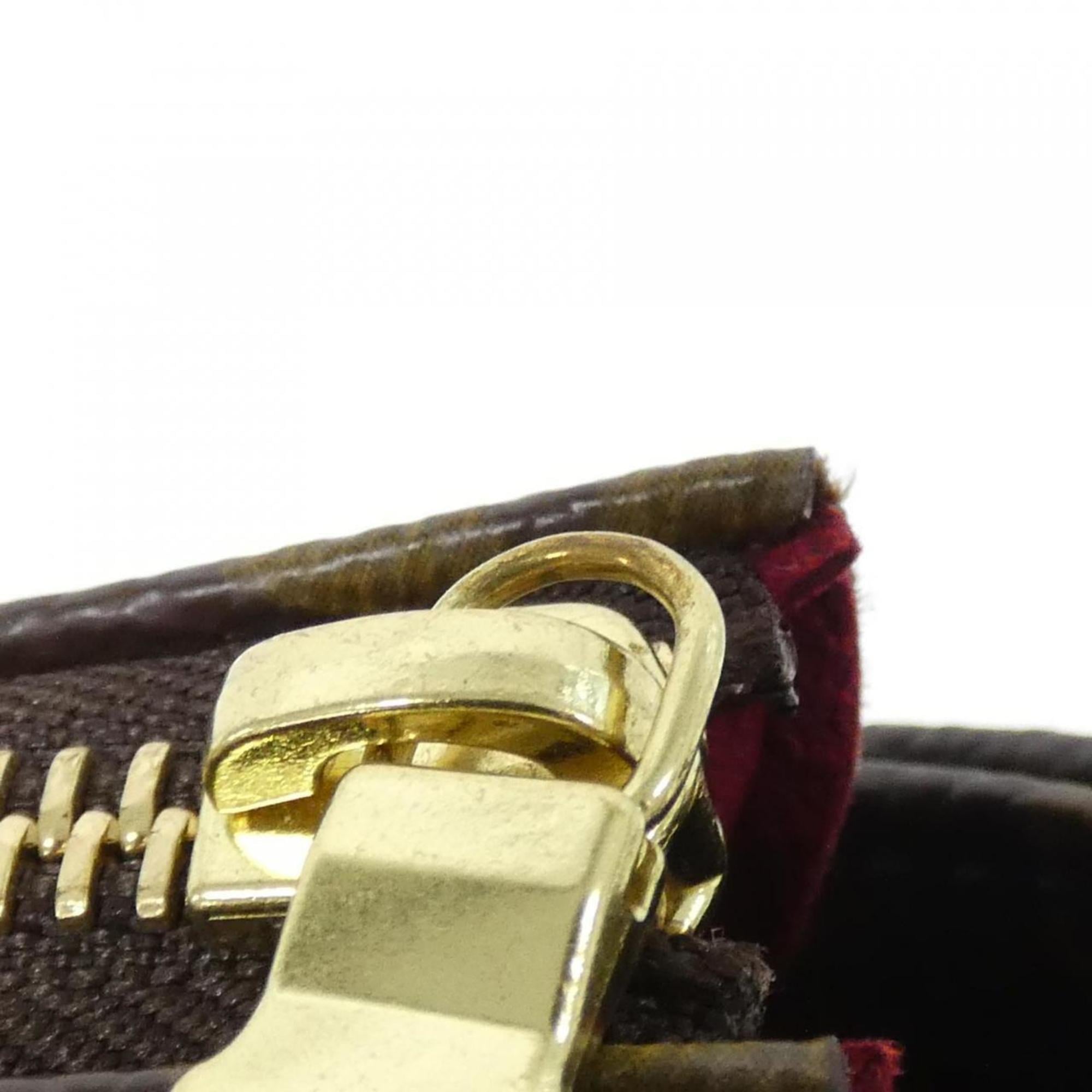 Louis Vuitton Marron Coated Canvas Shoulder Bag (Pre-Owned)