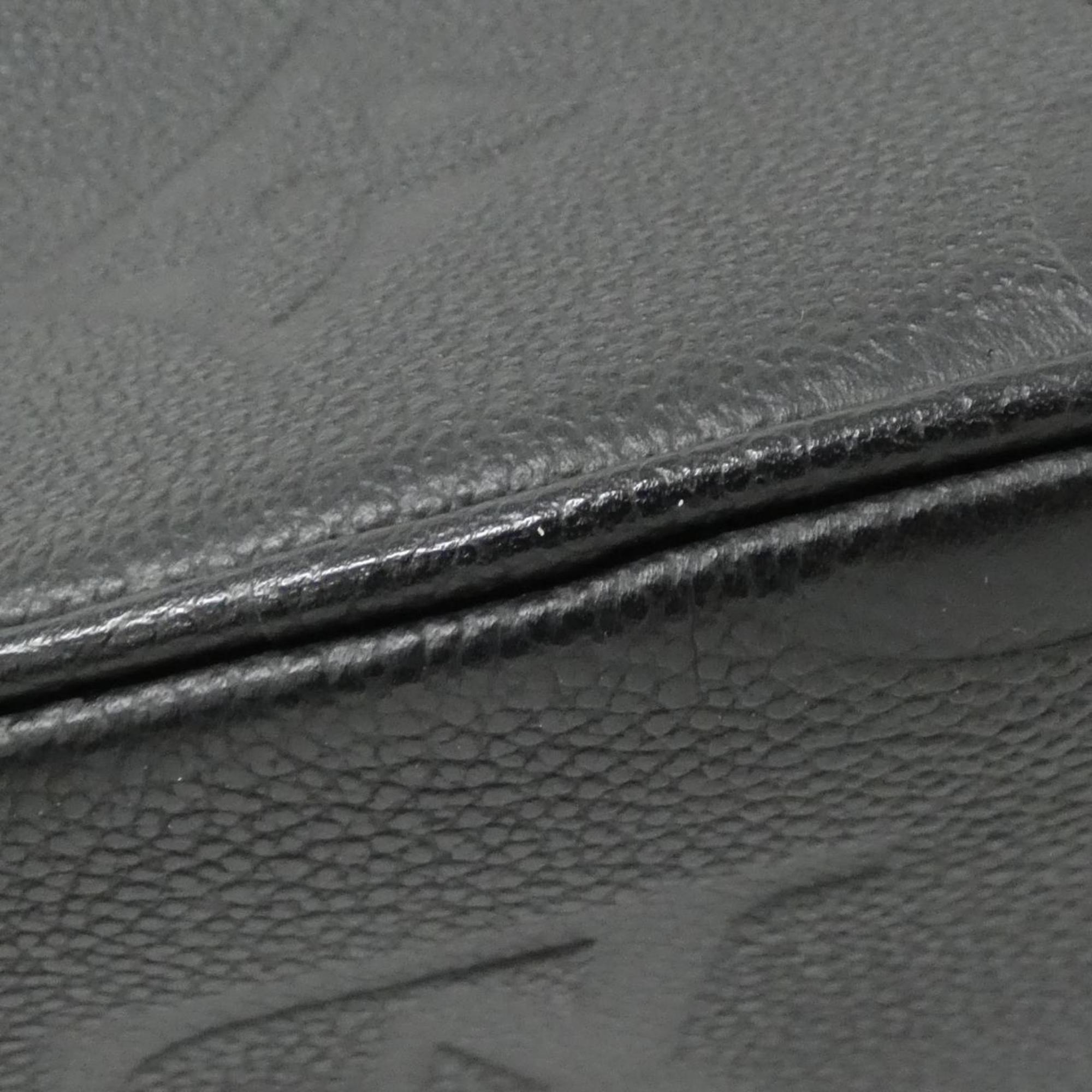 Louis Vuitton Black Leather Handbag (Pre-Owned)