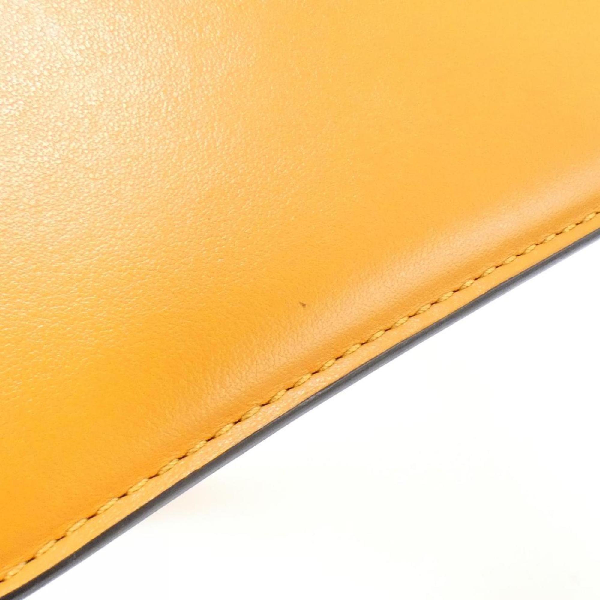 Louis Vuitton Orange Leather Shoulder Bag (Pre-Owned)