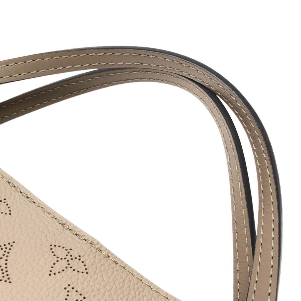 Louis Vuitton Galle Leather Handbag (Pre-Owned)