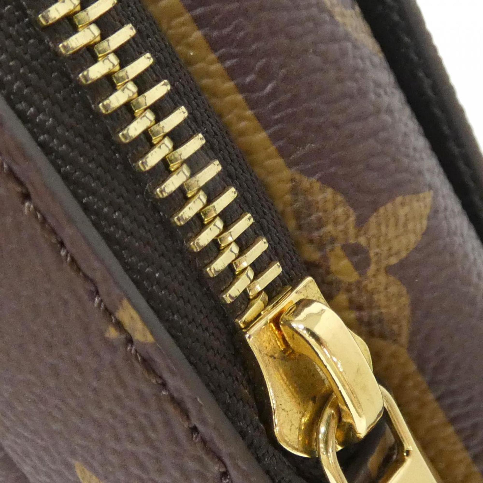 Louis Vuitton Brown Coated Canvas Shoulder Bag (Pre-Owned)