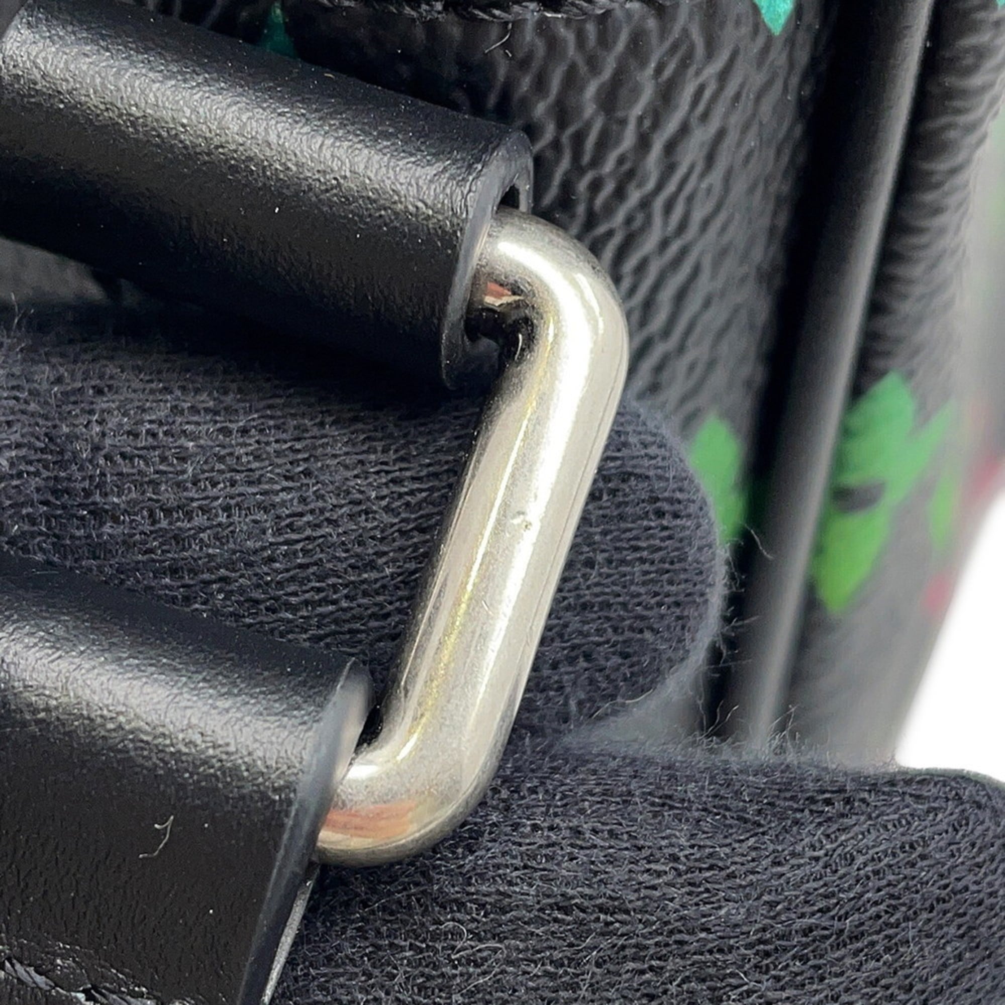 Louis Vuitton Noir Monogram Shoulder Bag (Pre-Owned)