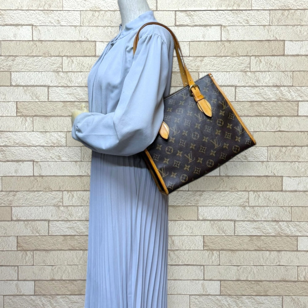 Louis Vuitton Brown Monogram Canvas Shoulder Bag (Pre-Owned)