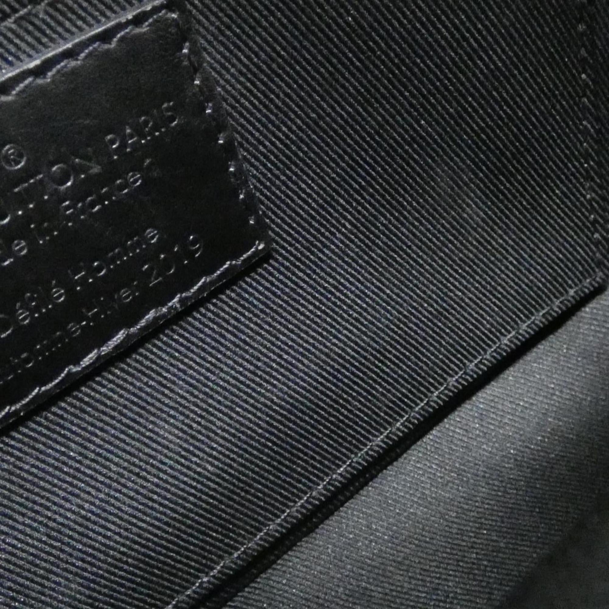Louis Vuitton Black Leather Shoulder Bag (Pre-Owned)