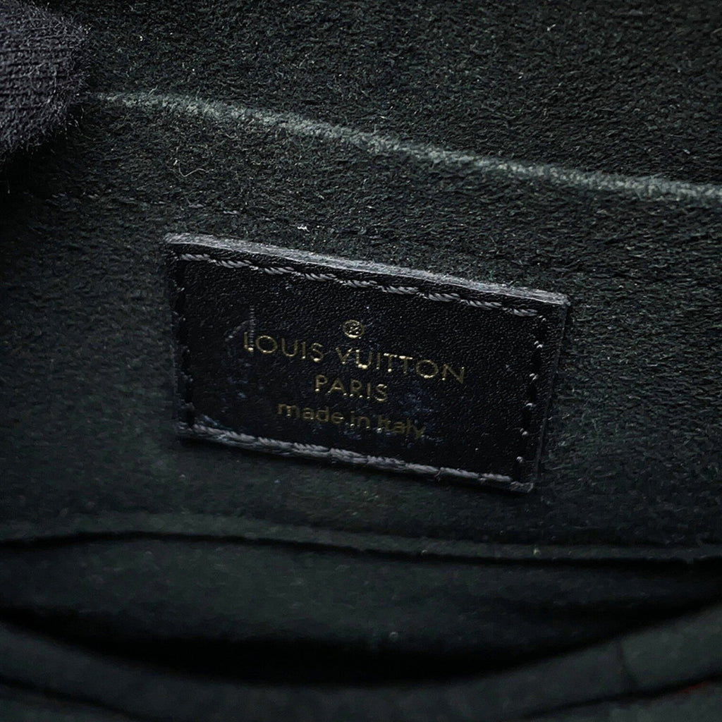 Louis Vuitton Noir Leather Shoulder Bag (Pre-Owned)