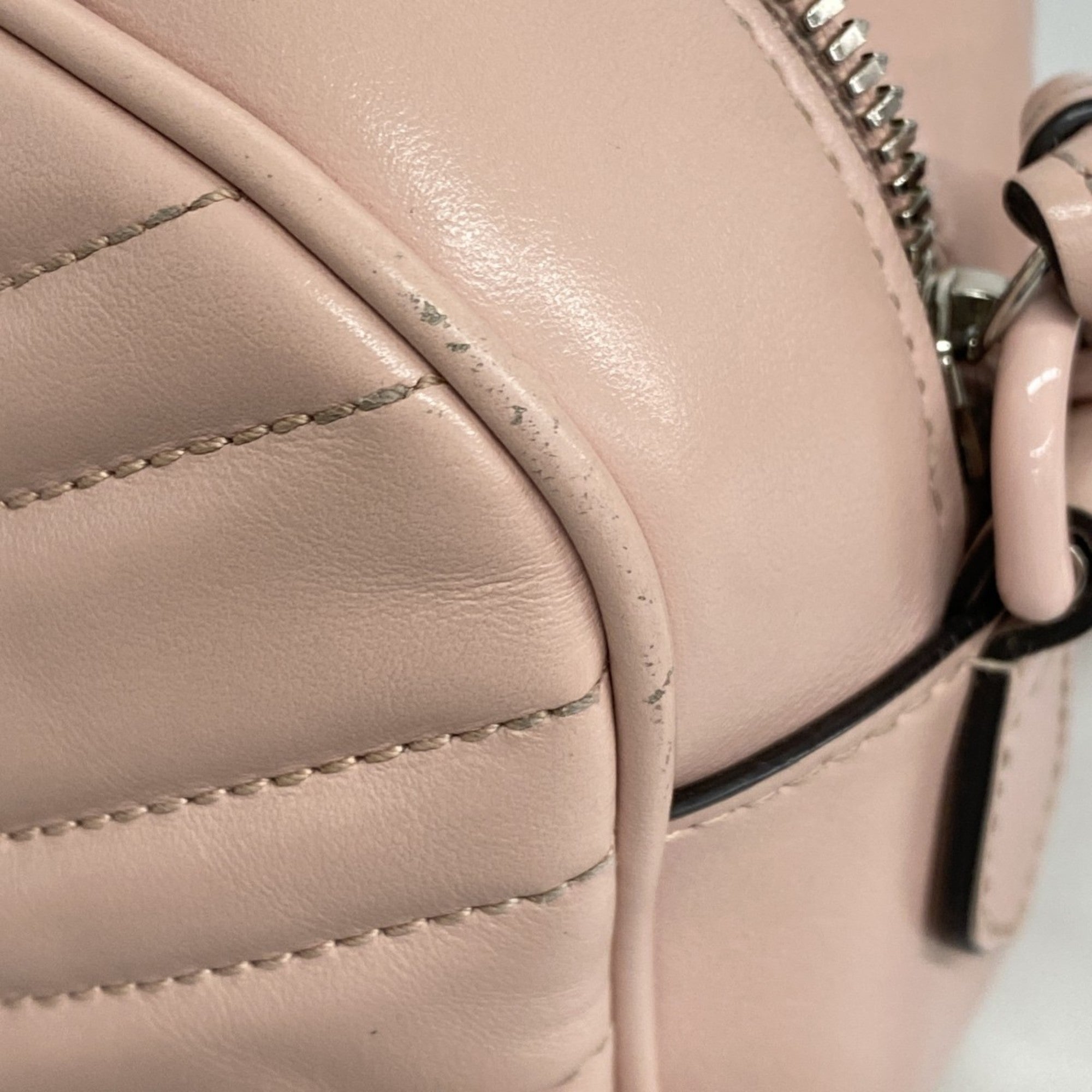 GG Marmont Shoulder Bag Matelasse Leather Small