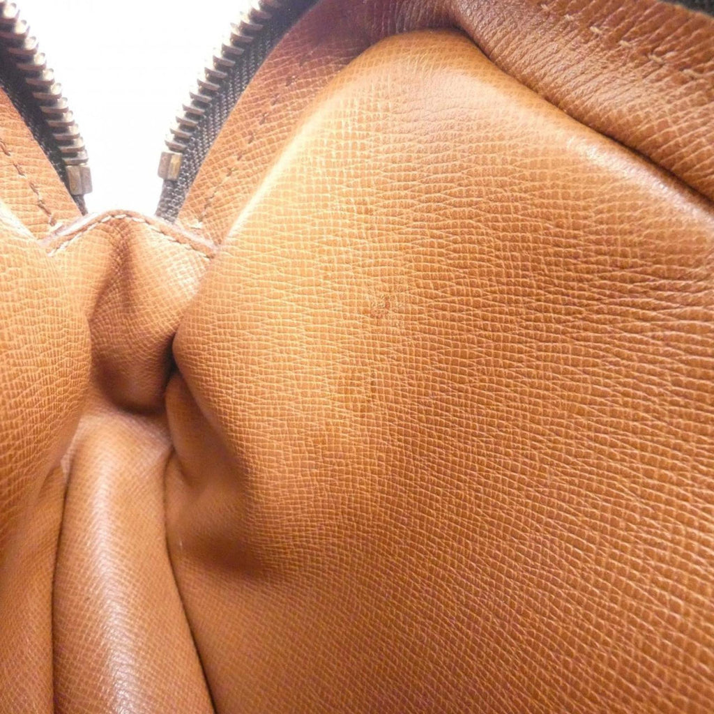 Louis Vuitton Marron Coated Canvas Shoulder Bag (Pre-Owned)