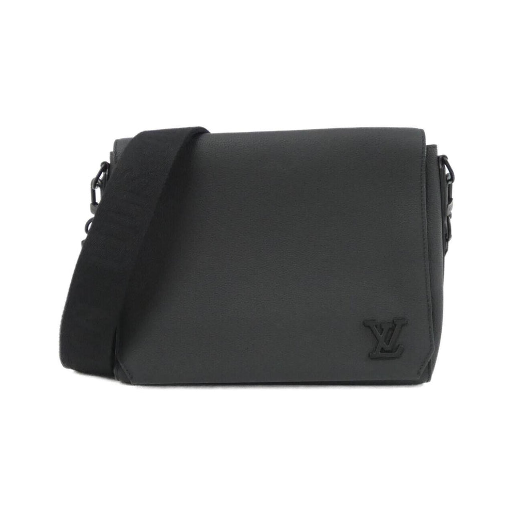 Louis Vuitton Black Leather Shoulder Bag (Pre-Owned)