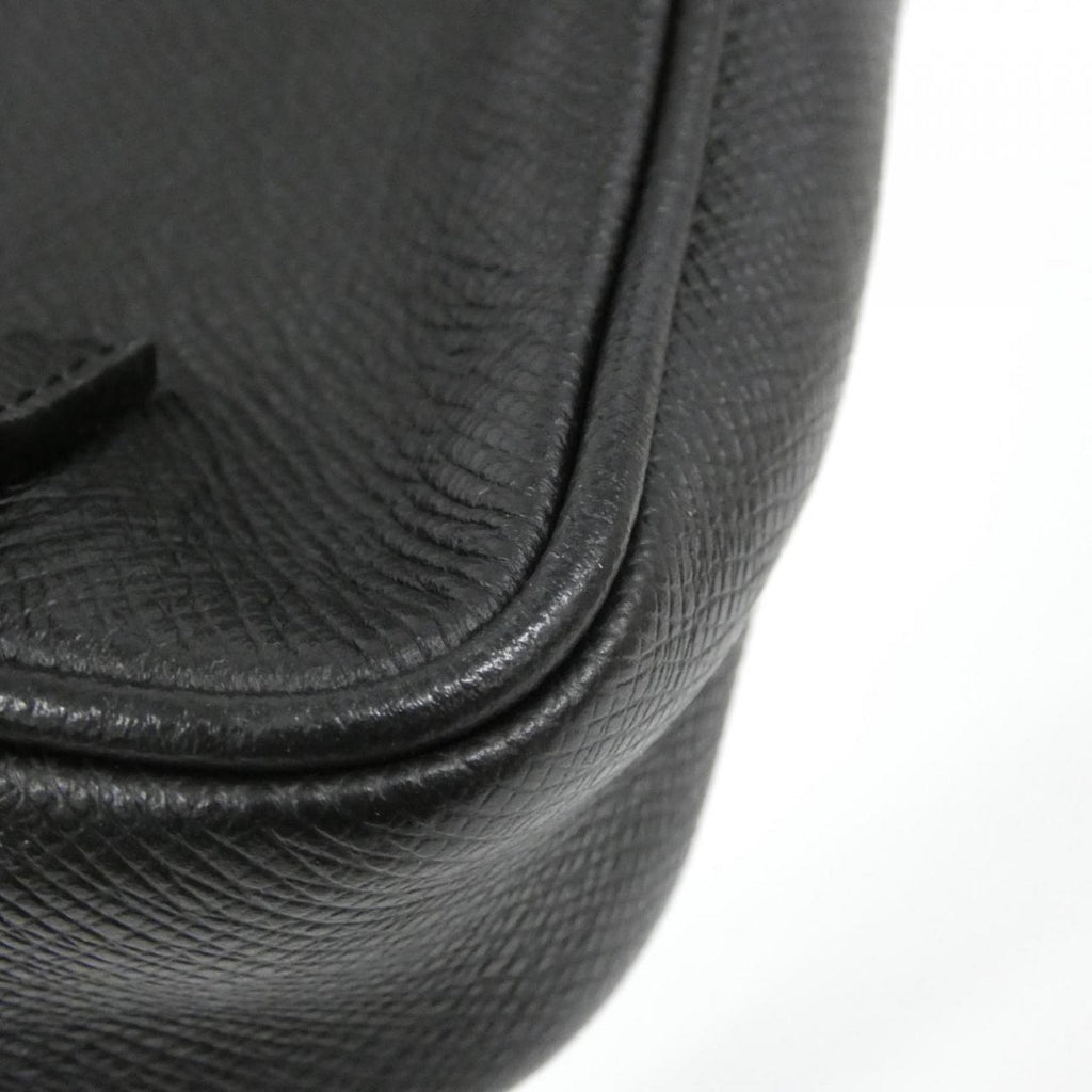 Louis Vuitton Black Leather Shoulder Bag (Pre-Owned)