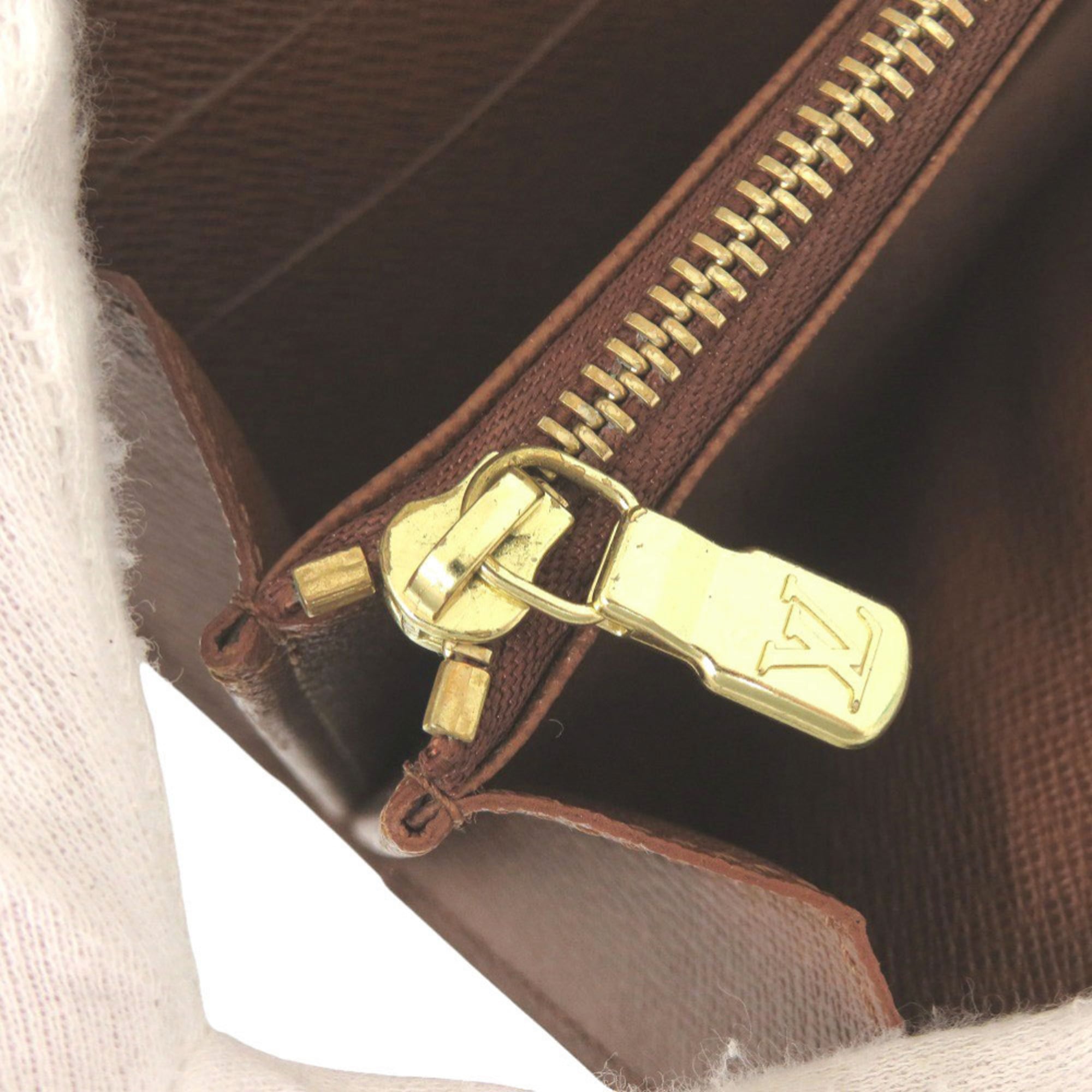 Louis Vuitton Brown Monogram Monogram Long Wallet (Bi-Fold) (Pre-Owned)