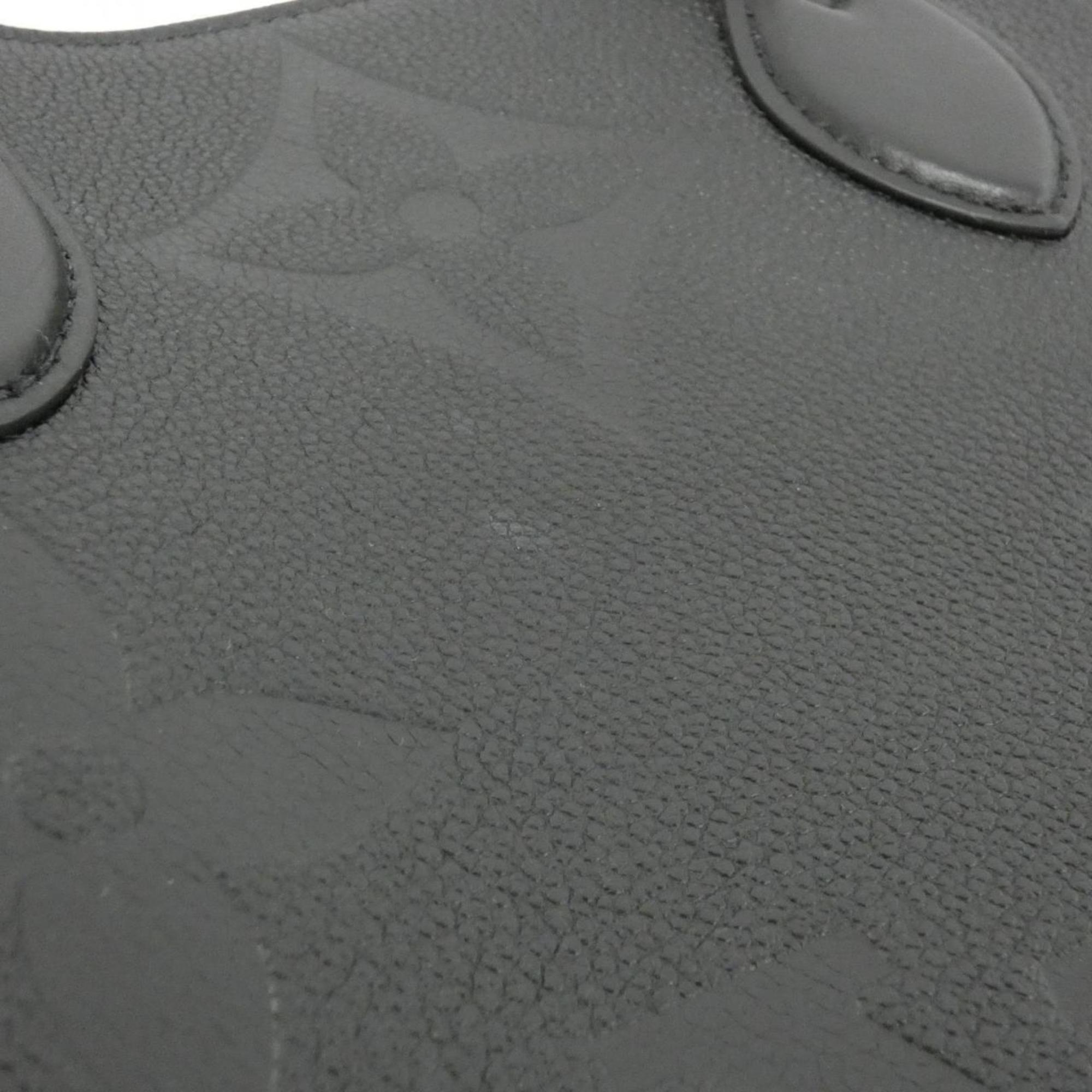Louis Vuitton Black Leather Handbag (Pre-Owned)