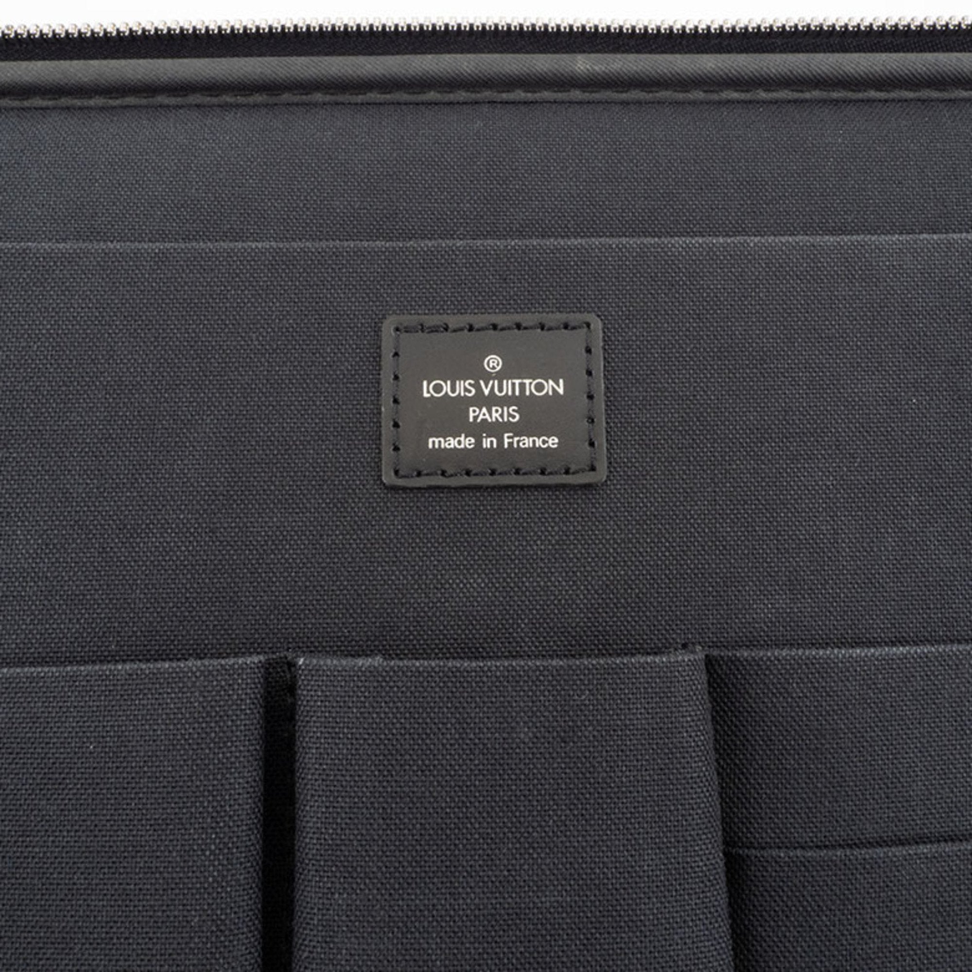 Louis Vuitton Ardoise Taiga Leather Shoulder Bag (Pre-Owned)