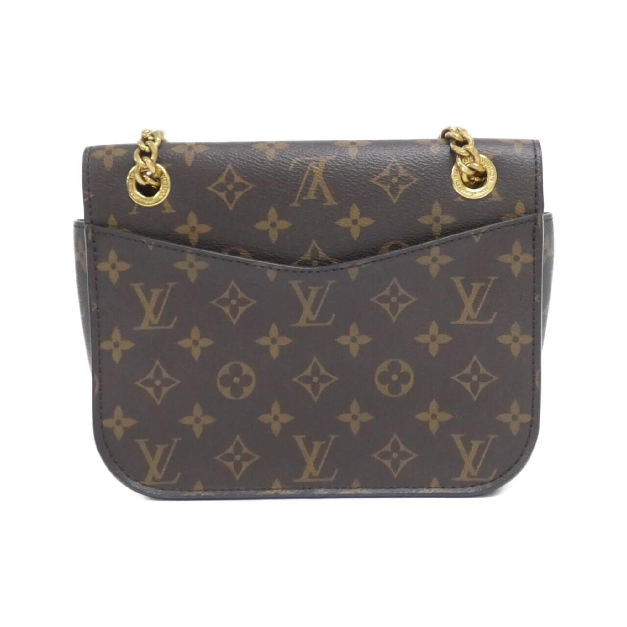 Louis Vuitton Marron Coated Canvas Shoulder Bag (Pre-Owned)