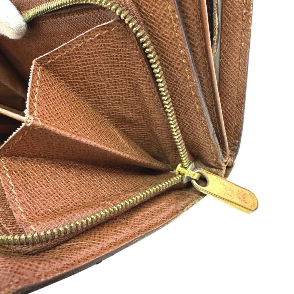Louis Vuitton Brown Leather Wallet (Tri-Fold) (Pre-Owned)