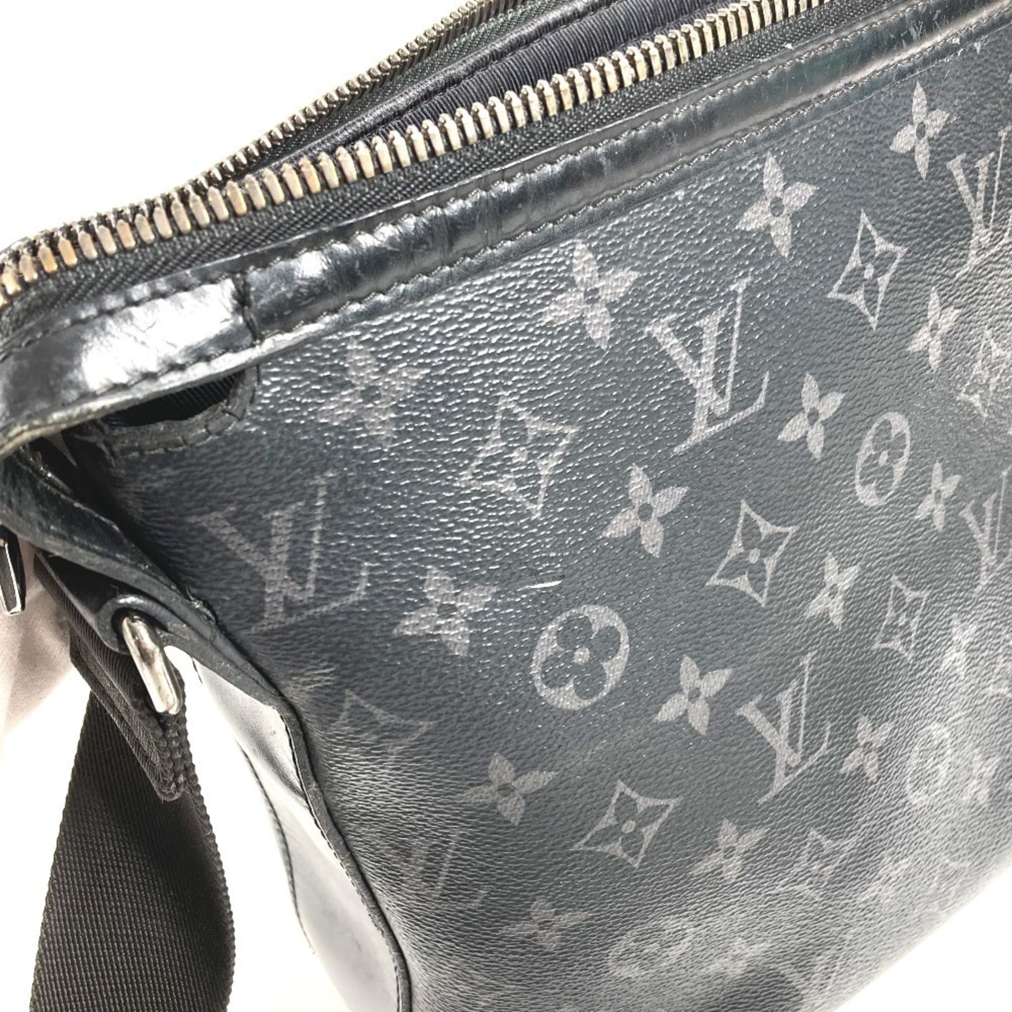 Louis Vuitton Black Monogram Eclipse Canvas Messenger Bag Shoulder Bag (Pre-Owned)