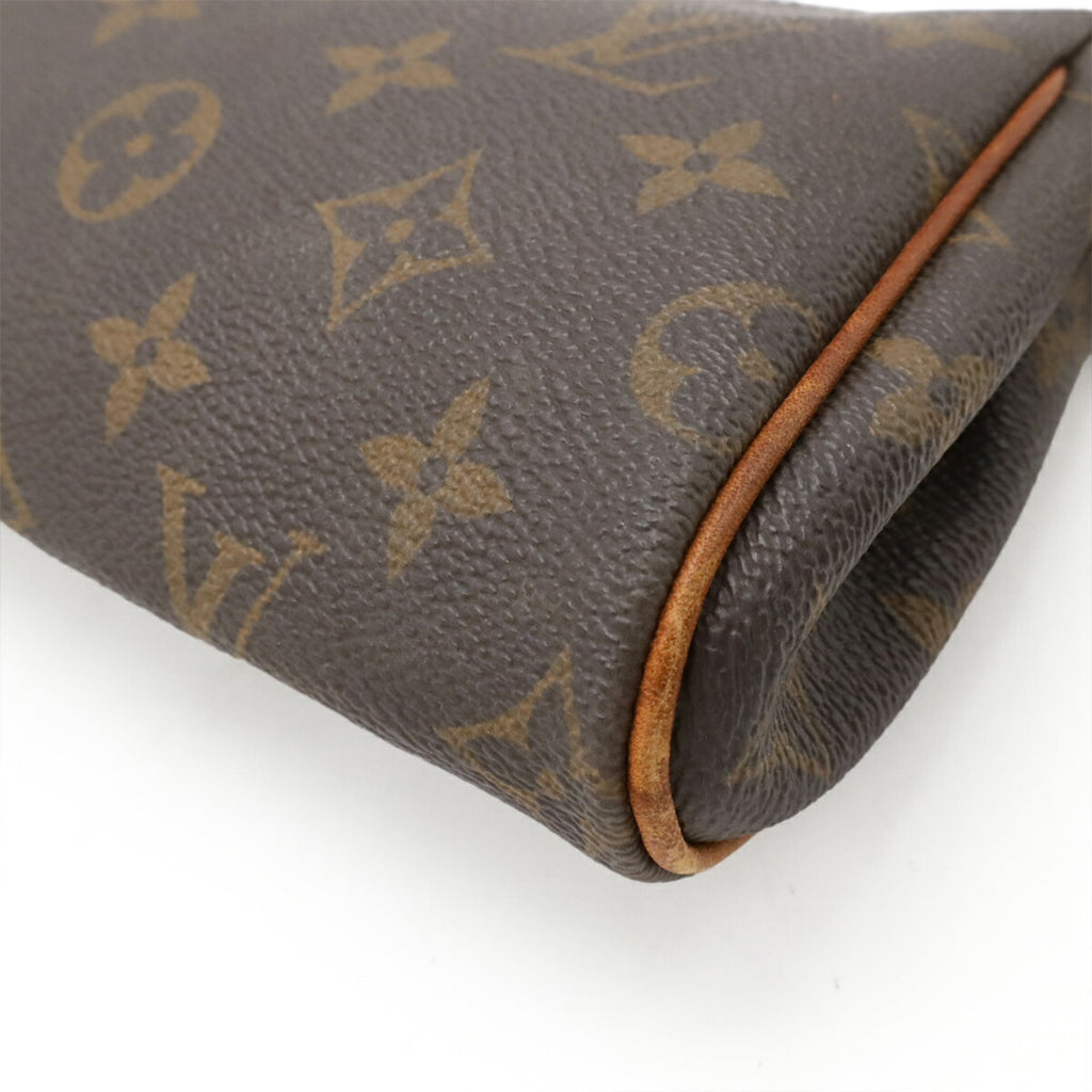 Louis Vuitton Brown Monogram Monogram Handbag Pouch Shoulder Bag (Pre-Owned)